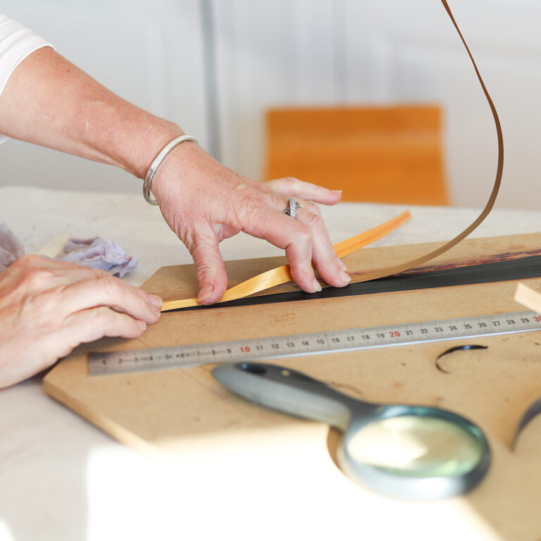 Stage de découverte pour s’initier aux métiers artisanaux avec des ateliers et des cours pratiques avec des artisans.