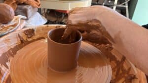 Tournage atelier d'initiation au Tournage Céramique à Toulon