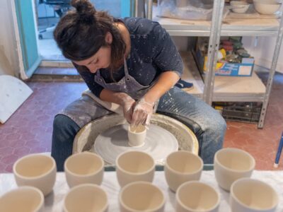 Céramiste ou potier : le guide complet pour choisir son métier et sa formation