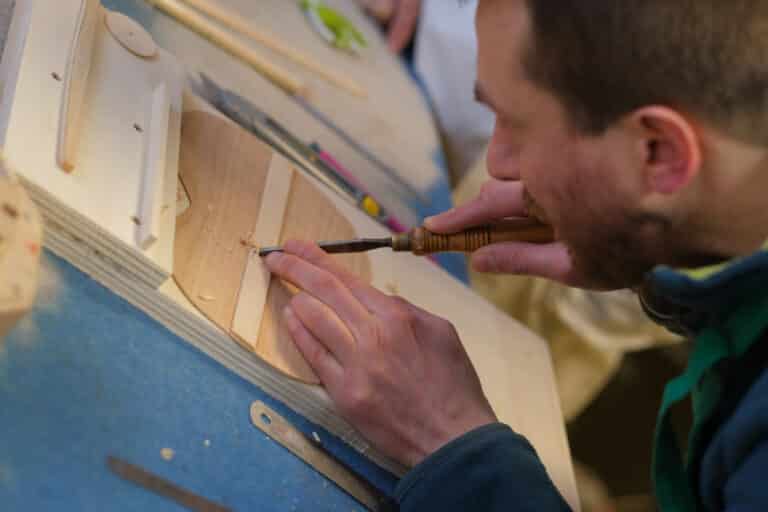 Stage fabrication d'un Ukulélé proche de Besançon