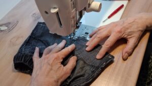 Formation Couture à Lourdes : métiers de la mode et vêtement flou