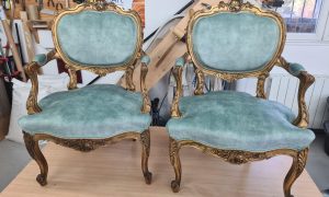 Duo fauteuils bleu pastel Formation Tapissier d'ameublement en siège proche d'Orléans