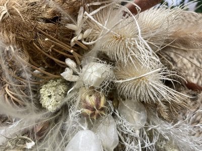 Bouquet blanc formation fleurs séchées à Paris