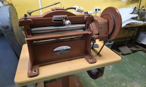 Machine cuir Kelvine DAIREAUX, maroquinière dans le Calvados