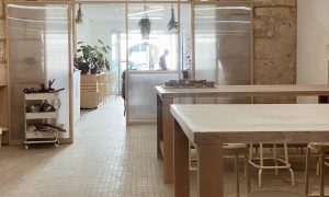 Atelier de la formation céramique avec une céramiste à Bordeaux