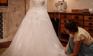 Robe de mariée formation Couture proche de Tours : métiers de la mode et vêtement flou