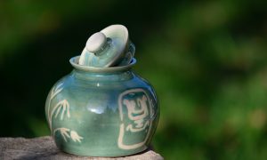 Céramique d'inspiration japonaise créé par Angelino, qui dispense une formation céramiste dans les Hautes-Pyrénées (65)