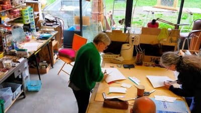 Stagiaires atelier d'initiation au Tiffany dans le Gers