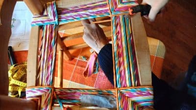 Tissage stage rempaillage de chaises en torons de tissus