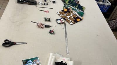 Outils atelier couture pochette livre