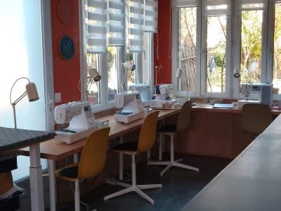 Poste de travail Stéphanie Marguier, couturière à Dijon