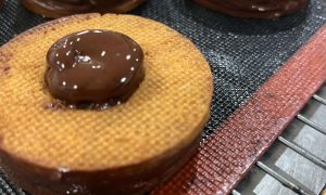 Entremets au cours de la formation pâtissier à Paris