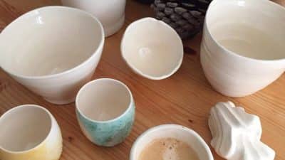 Poteries au cours du stage en céramique d'immersion