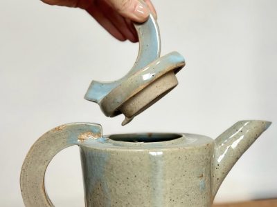 Théière formation Tournage en Céramique à Angers