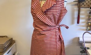Robe a carreaux, formation couture à Porto-Vecchio