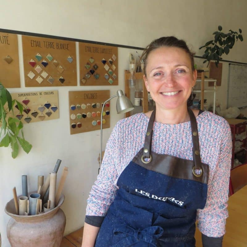 Zoï XYPOLITAS, décoratrice sur céramique à Marseille