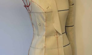 Moulage sur mannequin, formation couture à Porto-Vecchio