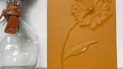 Création terminée stage de modelage du cuir - Marqueterie et gainerie à Paris