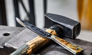 Formation coutellerie proche de Rouen avec un forgeron coutelier