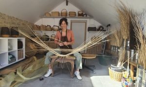 Carole Formation à la vannerie d'osier dans la région Grand Est