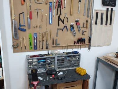 Outillage formation Luthier en Guitare en Normandie en Seine Maritime