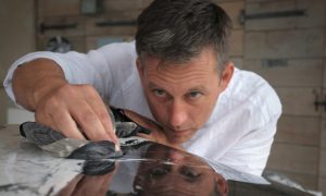 Artisan tailleur de pierre David Léger qui propose une formation et un stage