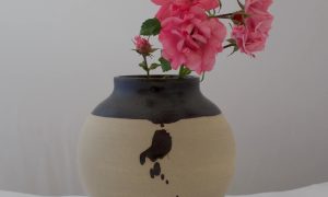 Vase zen en grès formation Tournage en Céramique proche d'Annecy