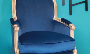 Fauteuil bleu Formation Tapissier d'ameublement en siège proche de Rennes