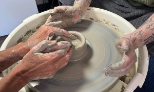 Cours et formation de tournage céramique et poterie à Toulouse