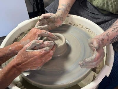 Cours et formation de tournage céramique et poterie à Toulouse