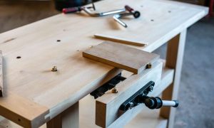 Etabli au cours de la formation ébénisterie avec un ébéniste vers Angoulême en Charente, Nouvelle Aquitaine