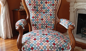 Fauteuil pendant la formation tapissier décorateur entre Bordeaux et Saintes