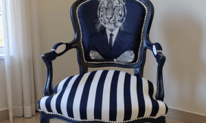 Fauteuil "bestial" pendant la formation tapisserie d'ameublement entre Bordeaux et Saintes