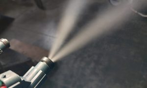 Outil pendant la formation mécanique moto en Aveyron