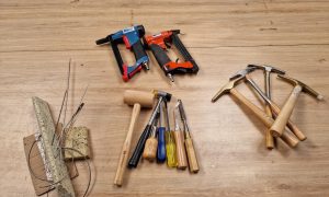 Outils Formation Tapissier d'ameublement en siège proche de Rennes