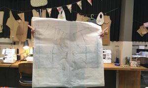 Patronage pendant la formation couture, mode et vêtement flou à Lille dans le Nords dans les Hauts-de-France