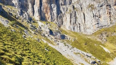 Paysage des Pyrénées pendant la stage de berger en estive avec ou sans son chien