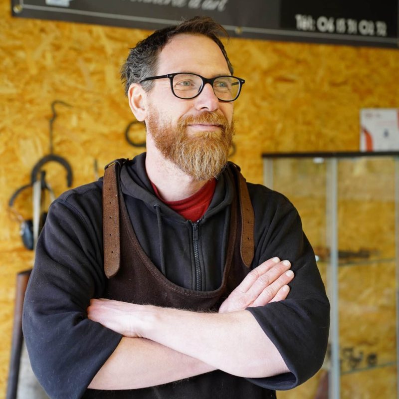 Arnaud Duchesne forgeron coutelier proche de Rouen