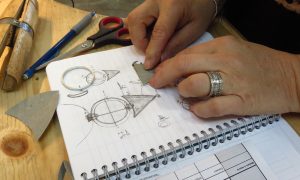 Schéma pendant la formation bijouterie avec un bijoutier dans les Pyrénées vers Tarbes