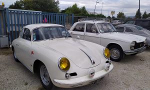 Voitures anciennes pendant la formation mécanicien auto en Provence Alpes Cotes d'Azur