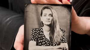 Plaque portrait révélée atelier photographie au collodion humide