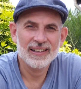 Slim Guenaoui, vitrailliste dans le Perche