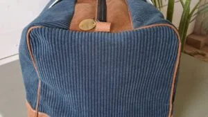 Sac de Nicolas, fait pendant le stage en maroquinerie à Toulouse avec un maroquinier